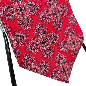 Mens Silk Neck Tie Vera Bradley For Baekgaard FRANKLY SCARLET Medallion red